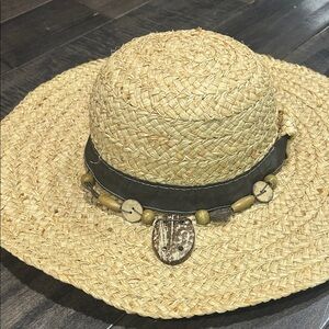 Vivo Straw Hat with Black Band and Beads